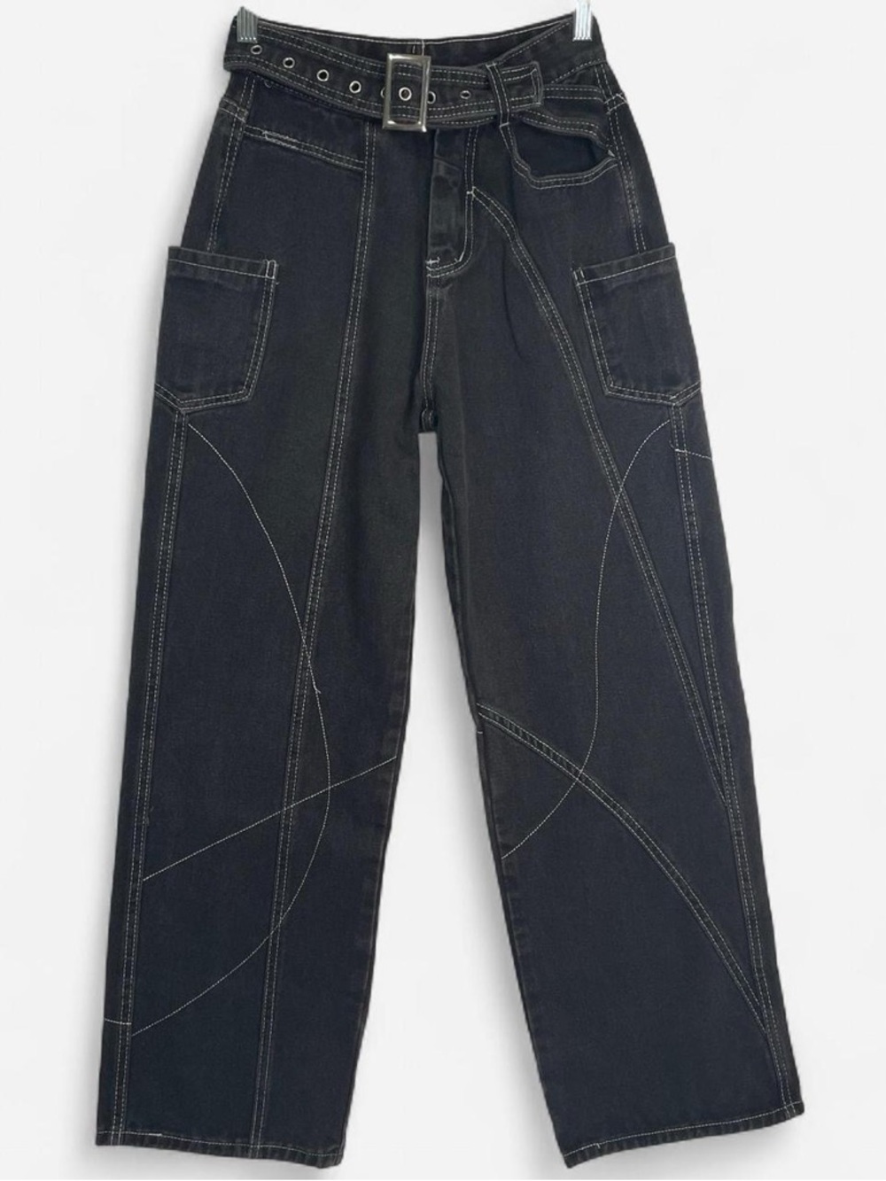 Women’s Straight-Leg Dark Wash Jeans with Utility Pockets